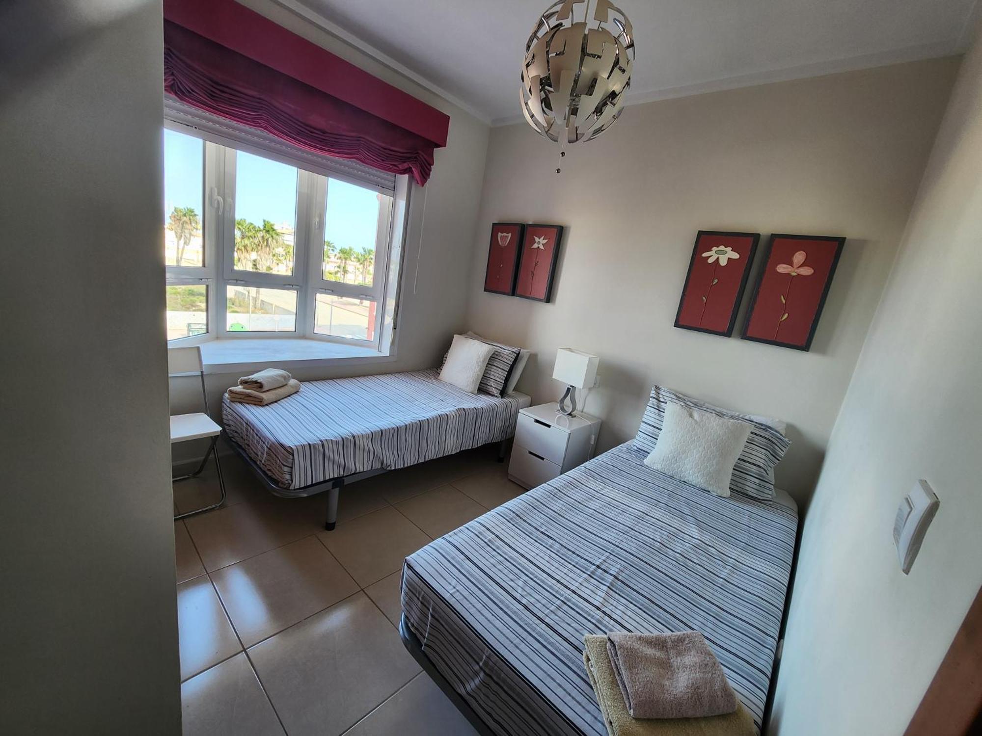 Spacious 3 Bedroom 2 Bathroom Apartment - Puerto Marina Complex Los Alcazares Exterior photo